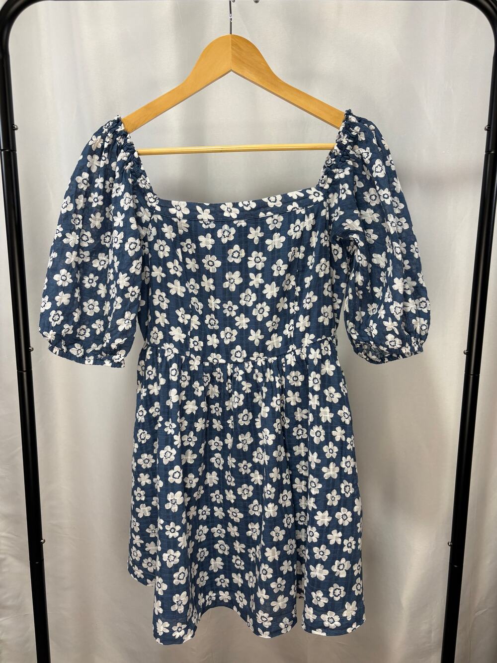 American Eagle Women’s M Blue Floral Puff Sleeve Mini Dress Smocked Cutout Back